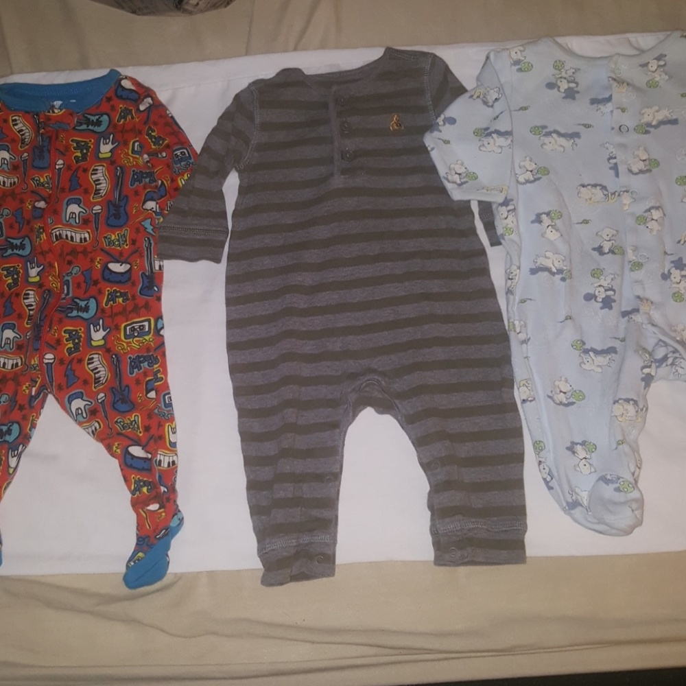 Baby footsie pajamas